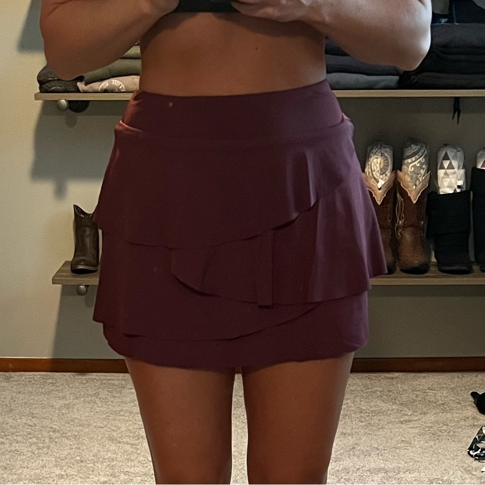 Halara Everyday High Waisted Pocket Tiered Petal 2-in-1 Golf Skirt Medium